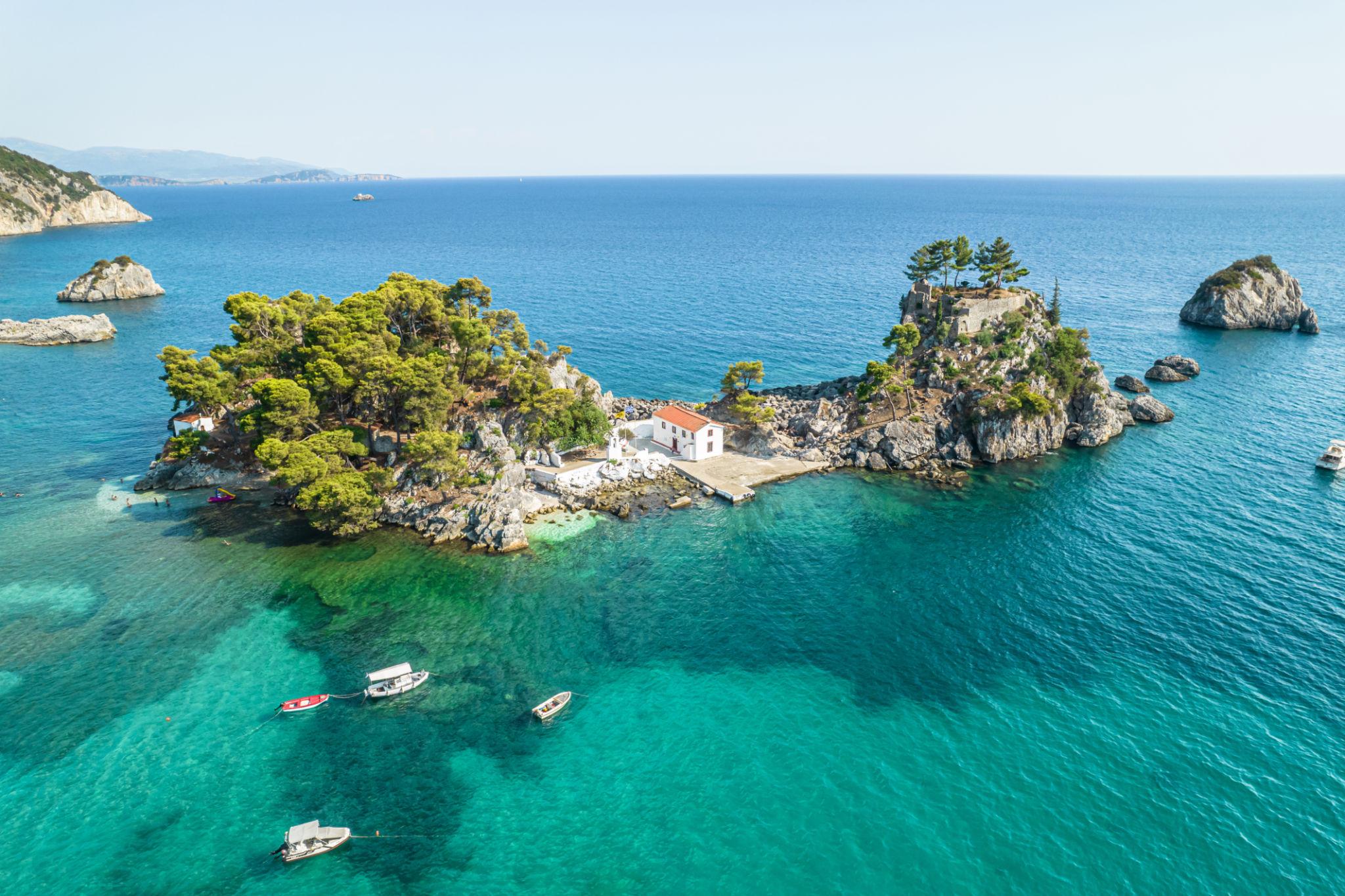 Elena Rista Studios Parga 1
